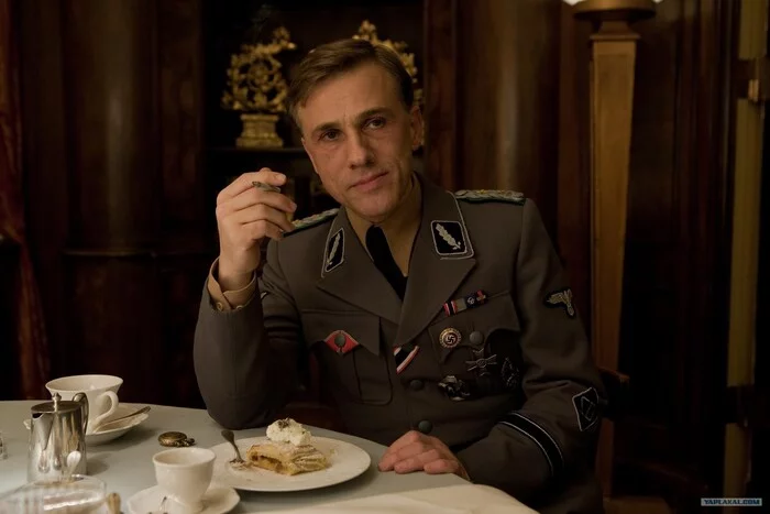 Tired of chasing Jews... - Actors and actresses, Christoph Waltz, Similarity, Inglourious Basterds (film), Mikhail Orlov