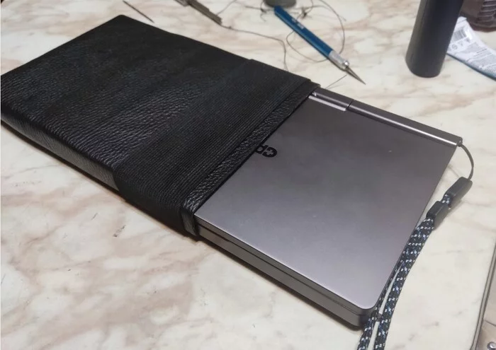 Leather case for GPD Pocket 3 by laser cutting - My, Needlework with process, Leather products, Leather, With your own hands, Gpd, Laser, Case, Video, Longpost, The photo, Laser cutting