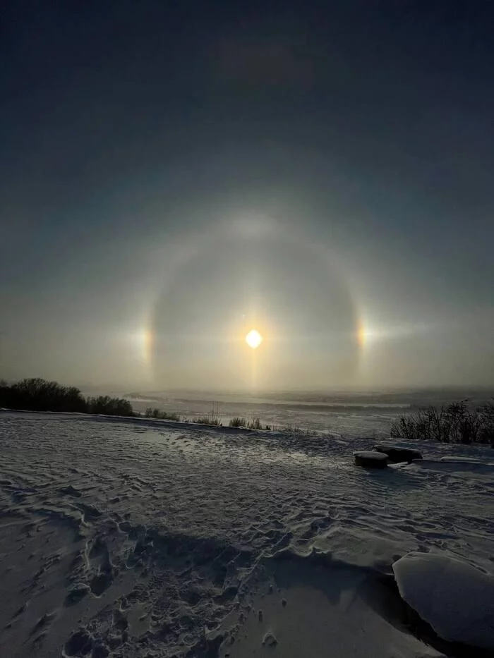Here is such a phenomenon today in Tomsk - Parhelion, Tomsk, The sun, Nature, Halo