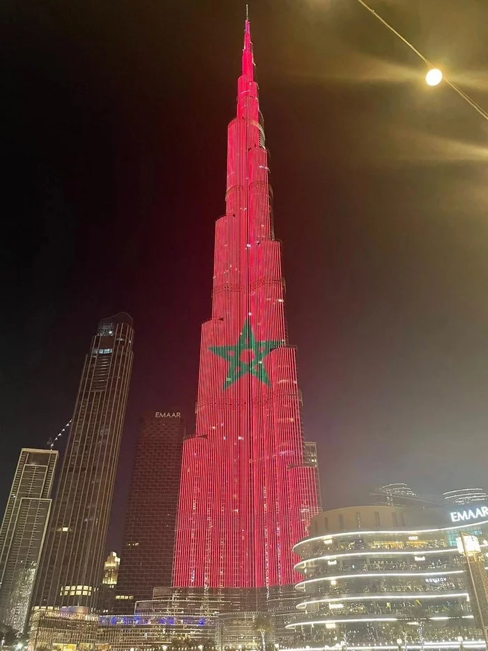 The flag of Morocco on the Burj Khalifa in honor of the football victory over Belgium - The photo, Dubai, Burj Khalifa, FIFA World Cup 2022, 2018 FIFA World Cup