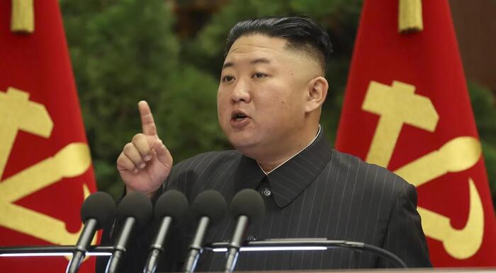 Ким Чен Ын заявил, что Северная Корея стремится иметь самые мощные в мире ядерные силы Политика, Ким Чен Ын, Северная Корея, Ядерное оружие, Перевел сам, Новости