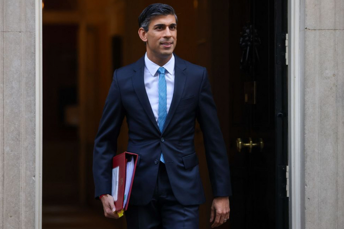 Bloomberg:      ,    ,  