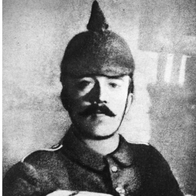 I had to then kill this German corporal - My, Adolf Gitler, World War I, England, Accident, Bike, Longpost