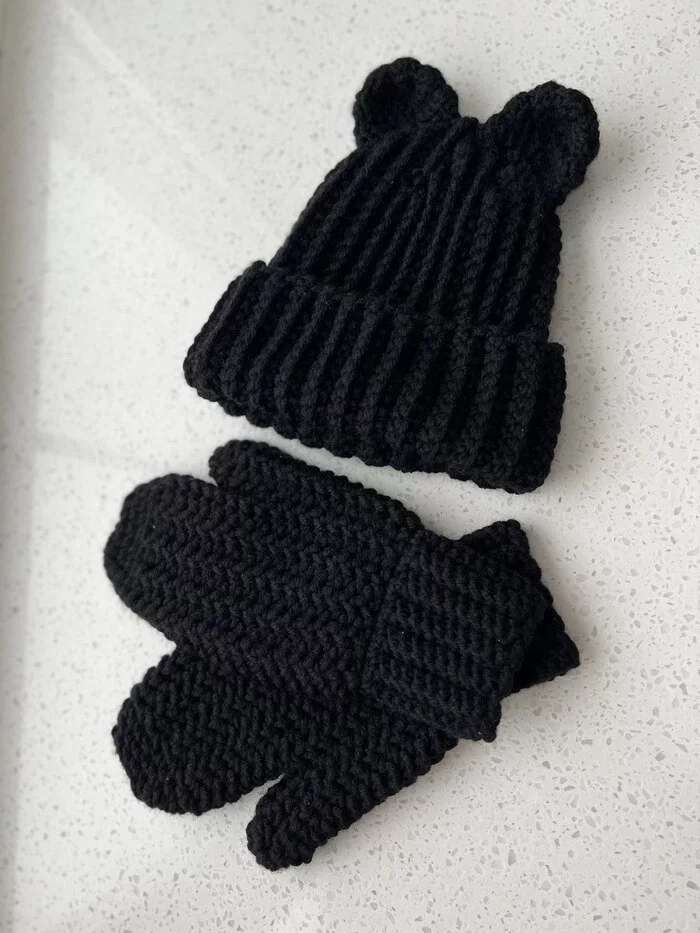 Eared hats - My, The photo, Crochet, Needlework without process, Mittens, Longpost