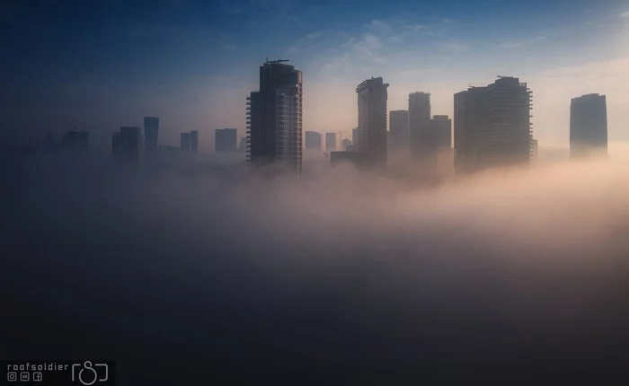 Tel Aviv above the clouds - Longpost, dawn, Clouds, Fog, Postcard, I want criticism, View from above, Canon, Skyscraper, Ruffers, Roof, Town, Architecture, Photographer, The photo, Israel, Tel Aviv, My