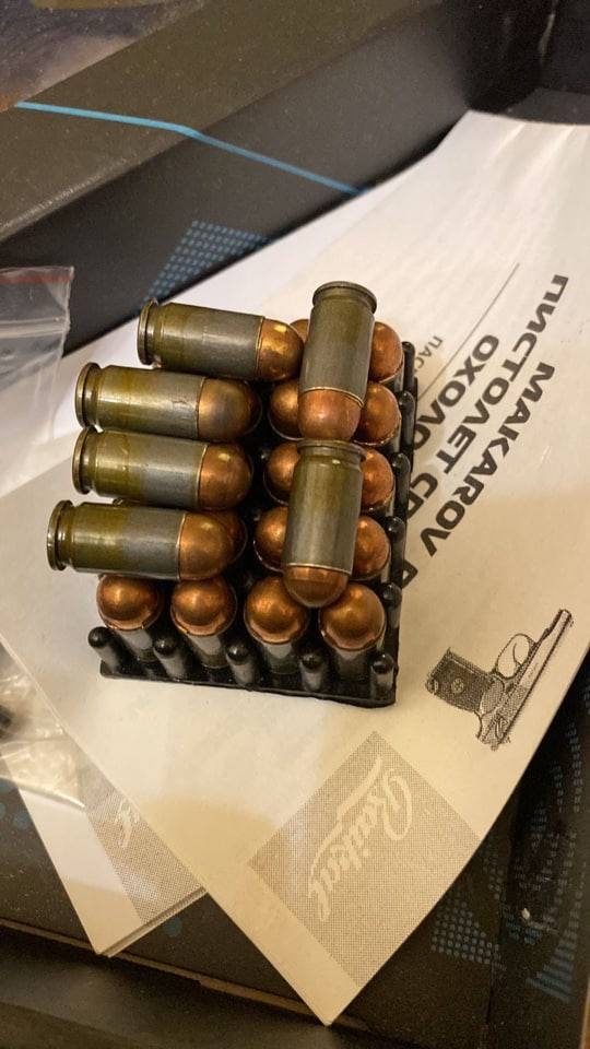 A 59-year-old Muscovite in an apartment on Bolshaya Filevskaya found a workshop for the production of weapons and a warehouse of ammunition - Weapon, Powder, Moscow, Criminal case, Cartridges, Longpost