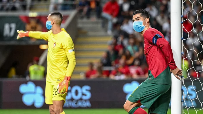 In China, the broadcast of the matches of the 22 World Cup is filtered with protective masks - Football, Soccer World Cup, China, Coronavirus