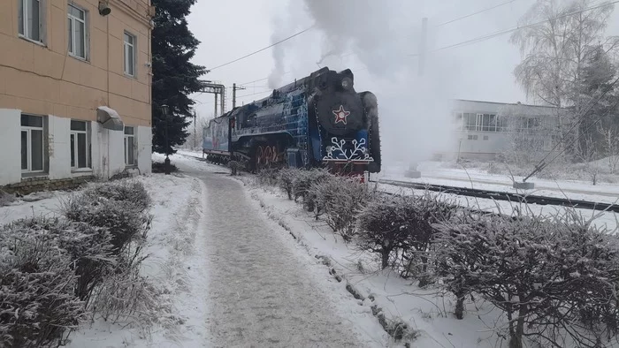 New Year is near! - My, Locomotive, New Year, Railway, The photo