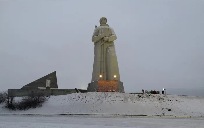 On guard of the Arctic - My, Monument, Murmansk, Monument to Alyosha, The photo
