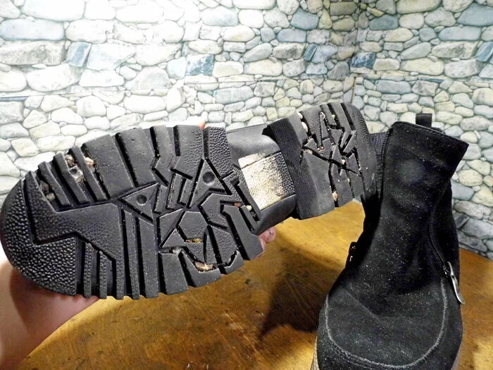 If the heel sags and is torn at the sole, this is easy to fix: change the hard heels! - My, Shoe repair, Shoes, Longpost