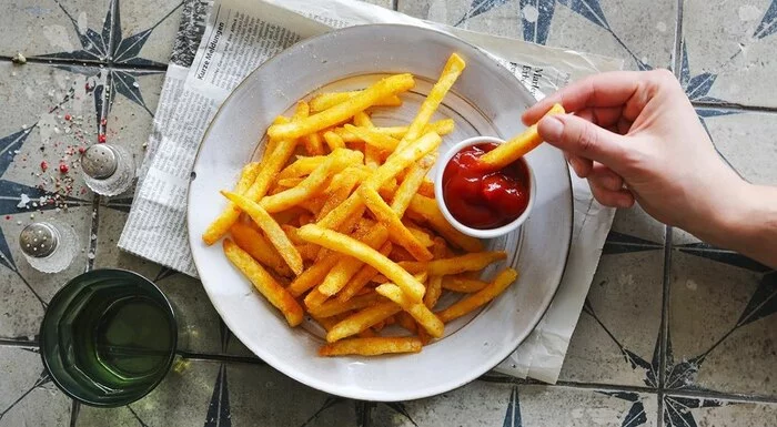 After eating a serving of french fries, you practically smoked 2.5 packs of cigarettes - Healthy lifestyle, Health, French fries, Harm, Diet, Nutrition, Breakfast, Slimming, Excess weight, Snack, Fast food