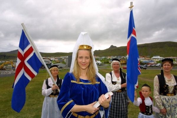 Iceland is the only country in the world where people don't have last names. - Iceland, Icelanders, Country, Facts, Interesting, Scandinavians, Longpost, Repeat