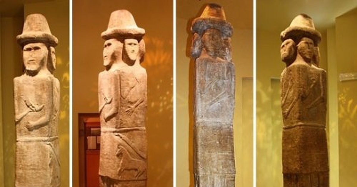 Четыре идола. Збручский идол. Збручский идол славяне. Збручский каменный идол. Исторический музей Збручский идол.