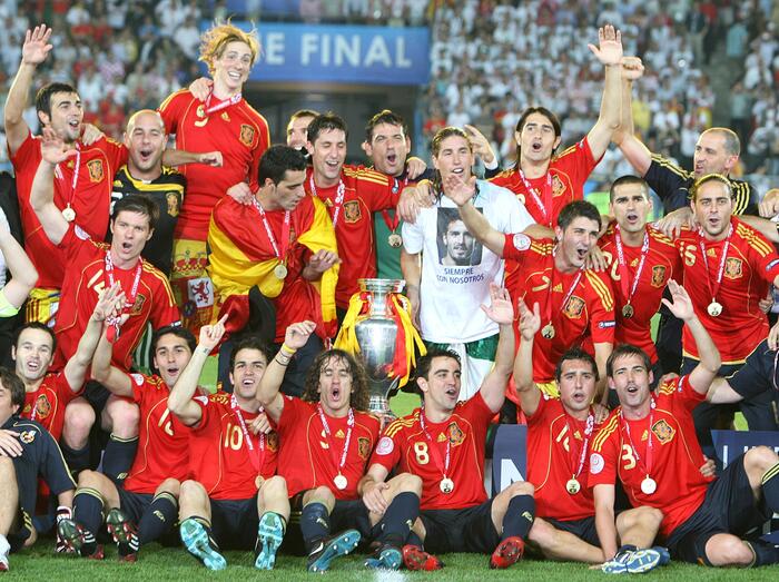 Spain European champion 2008 - Wave of Boyans, Football