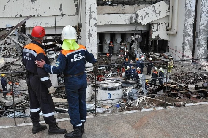 5 hours, normal flight - Rescuers, Ministry of Emergency Situations, Books, Story, Sayano-Shushenskaya HPP, Notes, Dam, Hydroelectric power station, Mat, Longpost