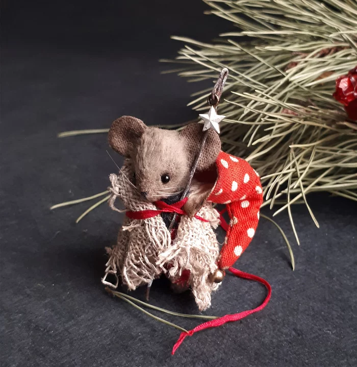 Little mouse. Waiting for a miracle - My, Author's toy, Soft toy, Mouse, Toys, Miniature, New Year, Doll, Longpost