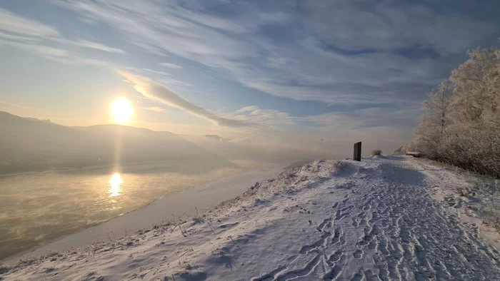 Epic views from the Beautiful Coast - My, The photo, Siberia, Krasnoyarsk, Mood, Winter, Beautiful view, Yenisei, Snow, Frost, Sky, The sun, Akademgorodok, Longpost