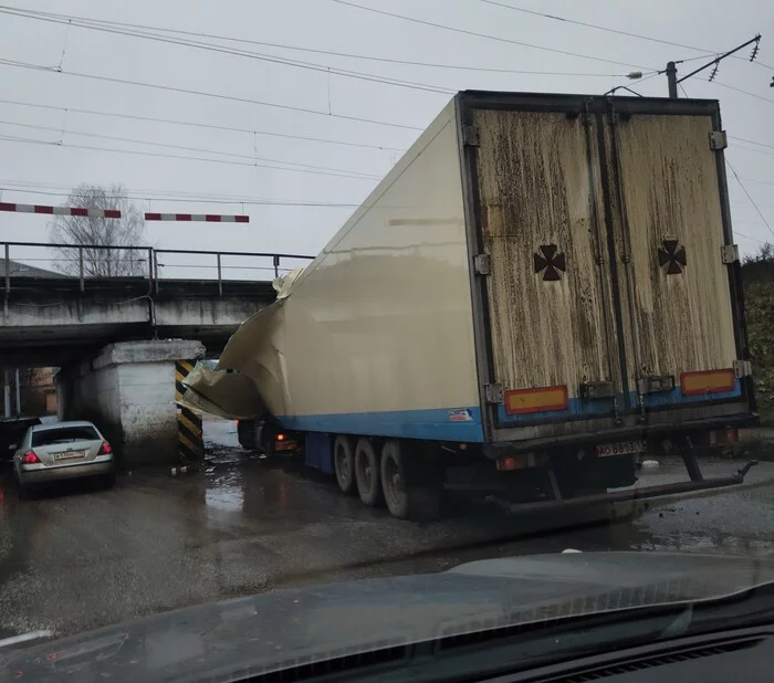 Reply to the post Petersburg Bridge - Picture with text, The bridge of stupidity, Heavy cargo, Road accident, Longpost
