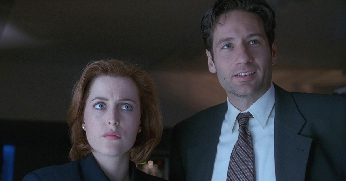 X files. Джиллиан Андерсон секретные материалы 1993. Агент Малдер и Скалли сериал. Джиллиан Андерсон Скалли 1 сезон 1993. Джиллиан Андерсон секретные материалы 1 сезон.