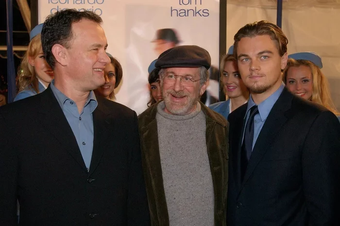 Premiere of Catch Me If You Can, December 16, 2002 - Actors and actresses, Steven Spielberg, Tom Hanks, Hollywood, Catch me if you can make a movie, Video, Youtube, Longpost
