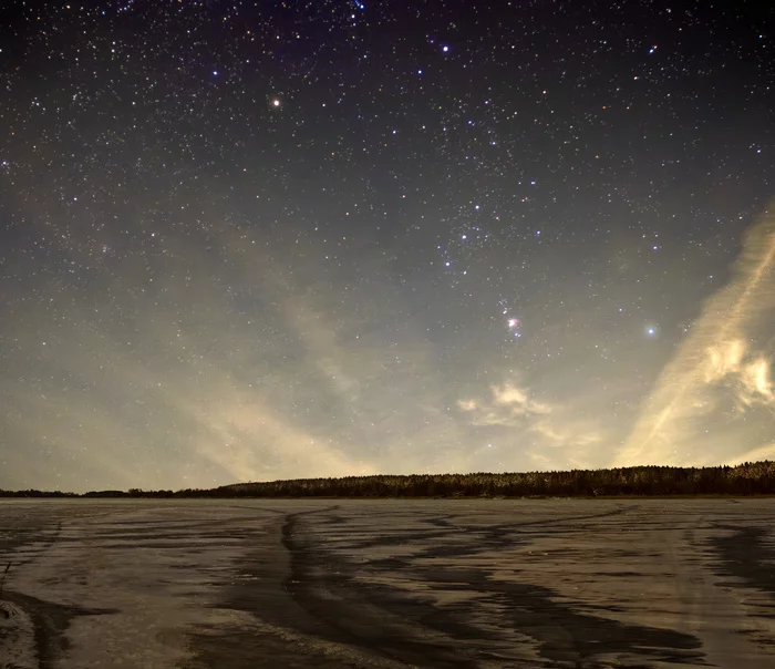 Pleiades night hunter - My, The photo, Nature, Sky, Winter, Forest, Volga river, Stars, Starry sky