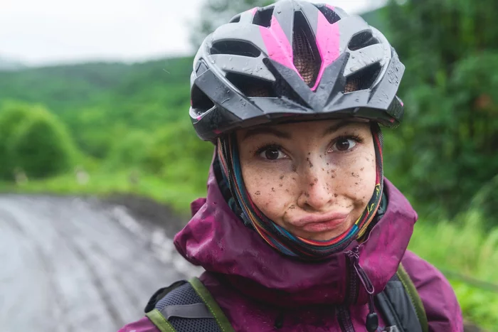 Damn, I'd rather be at home - My, A bike, Cyclist, Cycling, Sakhalin, Rain, Girls, Helmet