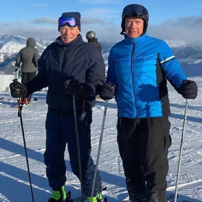 91 year old Clint Eastwood and 73 year old Arnie - Clint Eastwood, Arnold Schwarzenegger, Cheerfulness, Example, Skiing