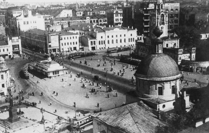 ��� ������������ ��������� � ������ ������� �������� ��������� � ���� � 1933 ����