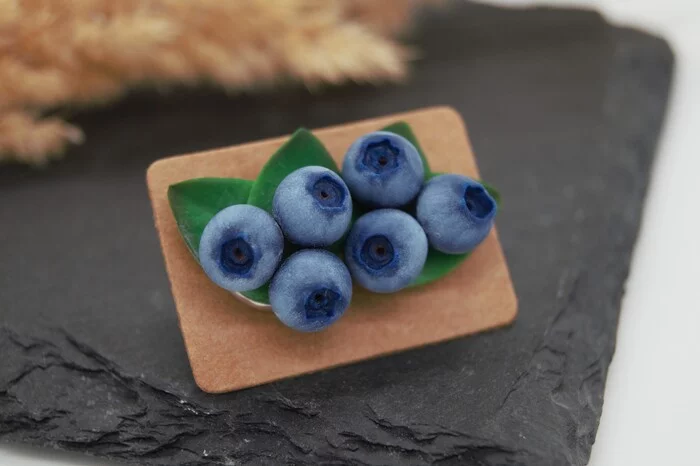 Stud Earrings Blueberry SleepyWorld - My, Needlework without process, Polymer clay, Decoration, Earrings, Blueberry, Лепка, Longpost