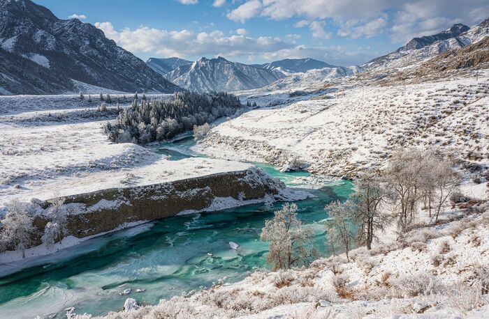 turquoise river - Chuya, Katun, Altai Republic, Altai Mountains, Travel across Russia, Confluence of rivers, The photo
