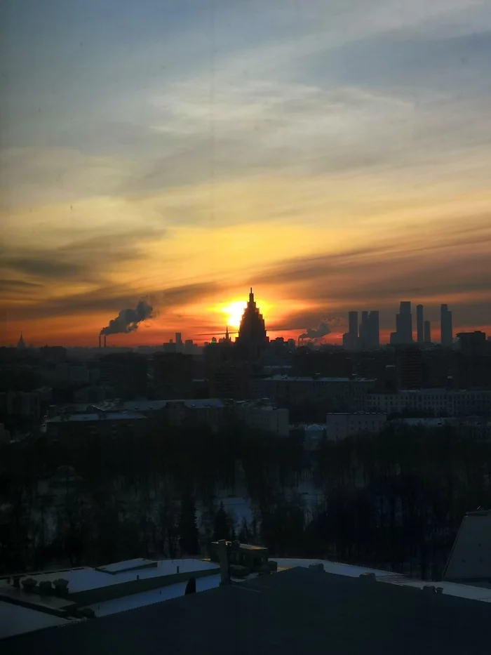 Mordor - native, evil, yours - My, Moscow, Mordor, Mobile photography, Lord of the Rings