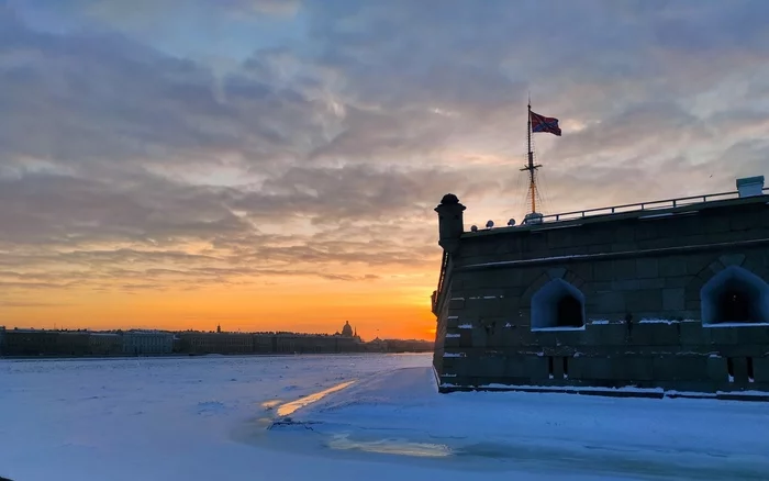 Walk through the Peter and Paul Fortress at sunset - My, Photobritish, Saint Petersburg, Mobile photography