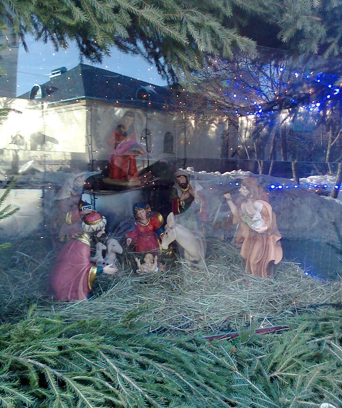 Christmas crib... - My, The photo, Christmas, Installation, Behind the glass