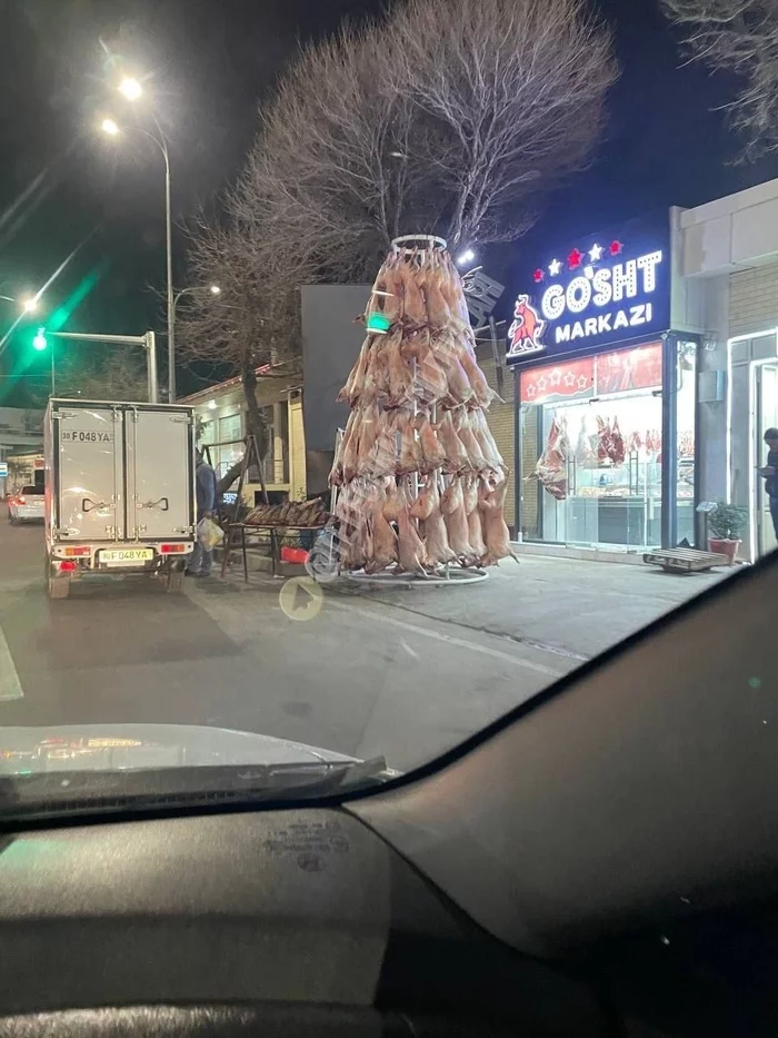 New Year tree in Uzbekistan. call the vegans - Uzbekistan, Christmas tree, Carcass, Oddities, Longpost, Meat