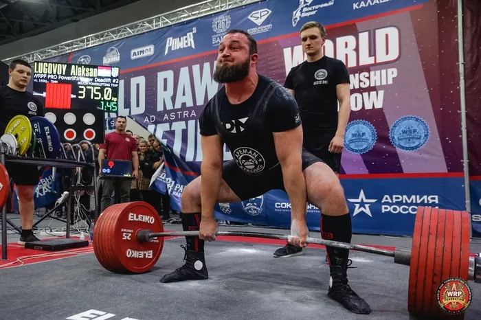 Alexander Lugovoy collects the amount of 1020 kg - Sport, Powerlifting, Squats, Bench press, Deadlift, Power, Video, Longpost