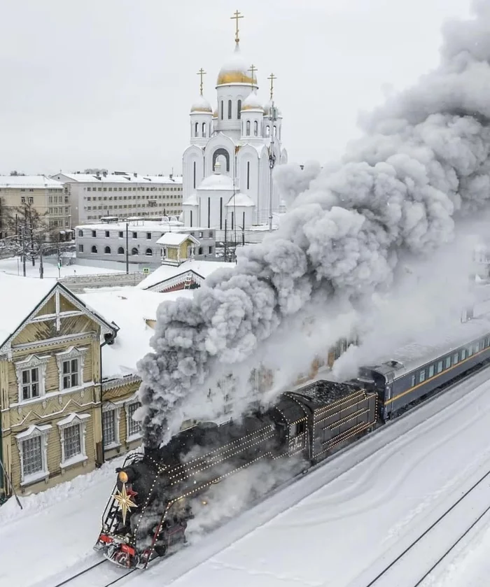 Иваново
 - Фотография, Россия, Иваново, Паровоз, Железная Дорога, Зима, Храм