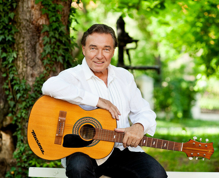 Karel Gott - Elvis Presley on our side of the Iron Curtain! - My, , Music, , Longpost, Stage