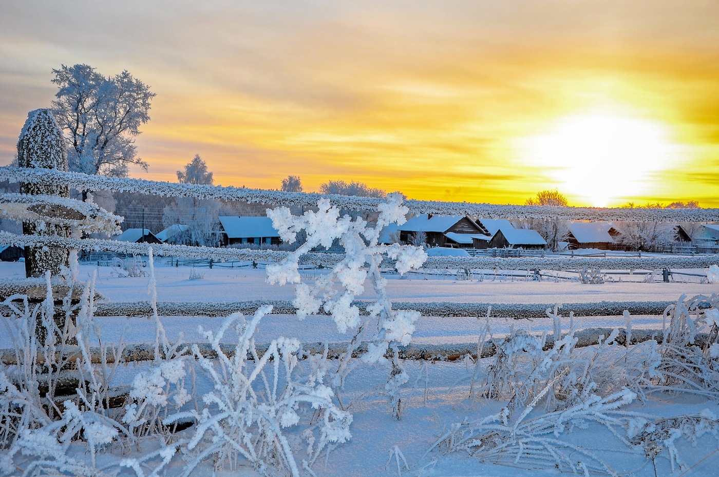 Symphony of sunset in the Urals - Ural, Snow, Winter, Sunset, The photo, Nature, Longpost