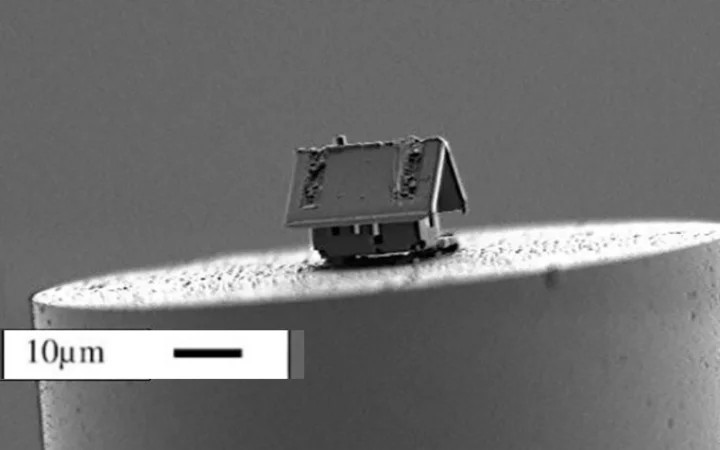 Нанороботы собрали самый необычный домик в мире - Нанотехнологии, Дом, Оптоволокно, Длиннопост