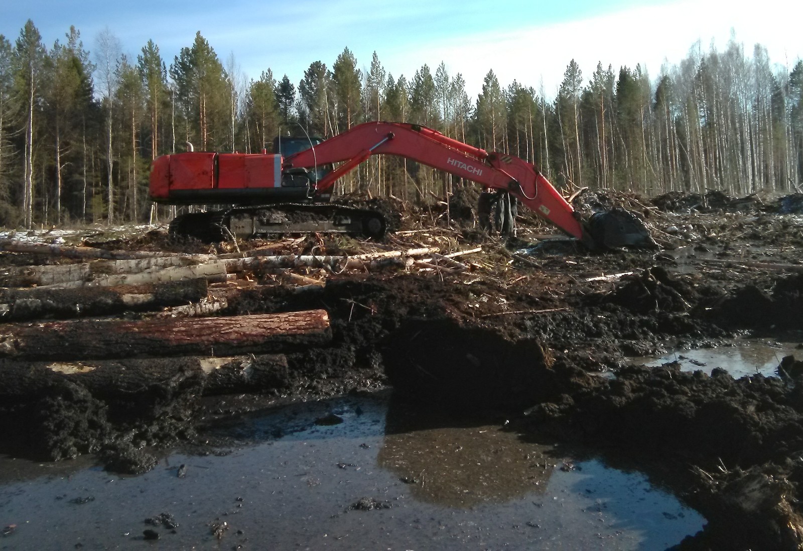 Oh, it's hard work... - My, Excavator, The rescue, Swamp, Longpost