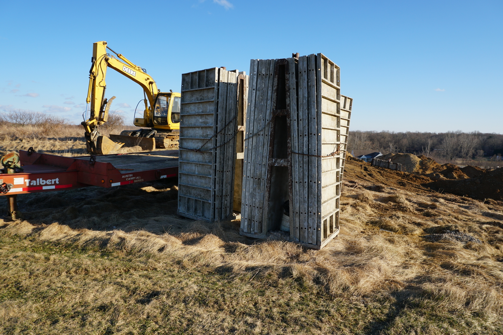 American building. Preparing and pouring the foundation for the frame - My, USA, America, American carcass, Building, Michigan, , Video, Longpost