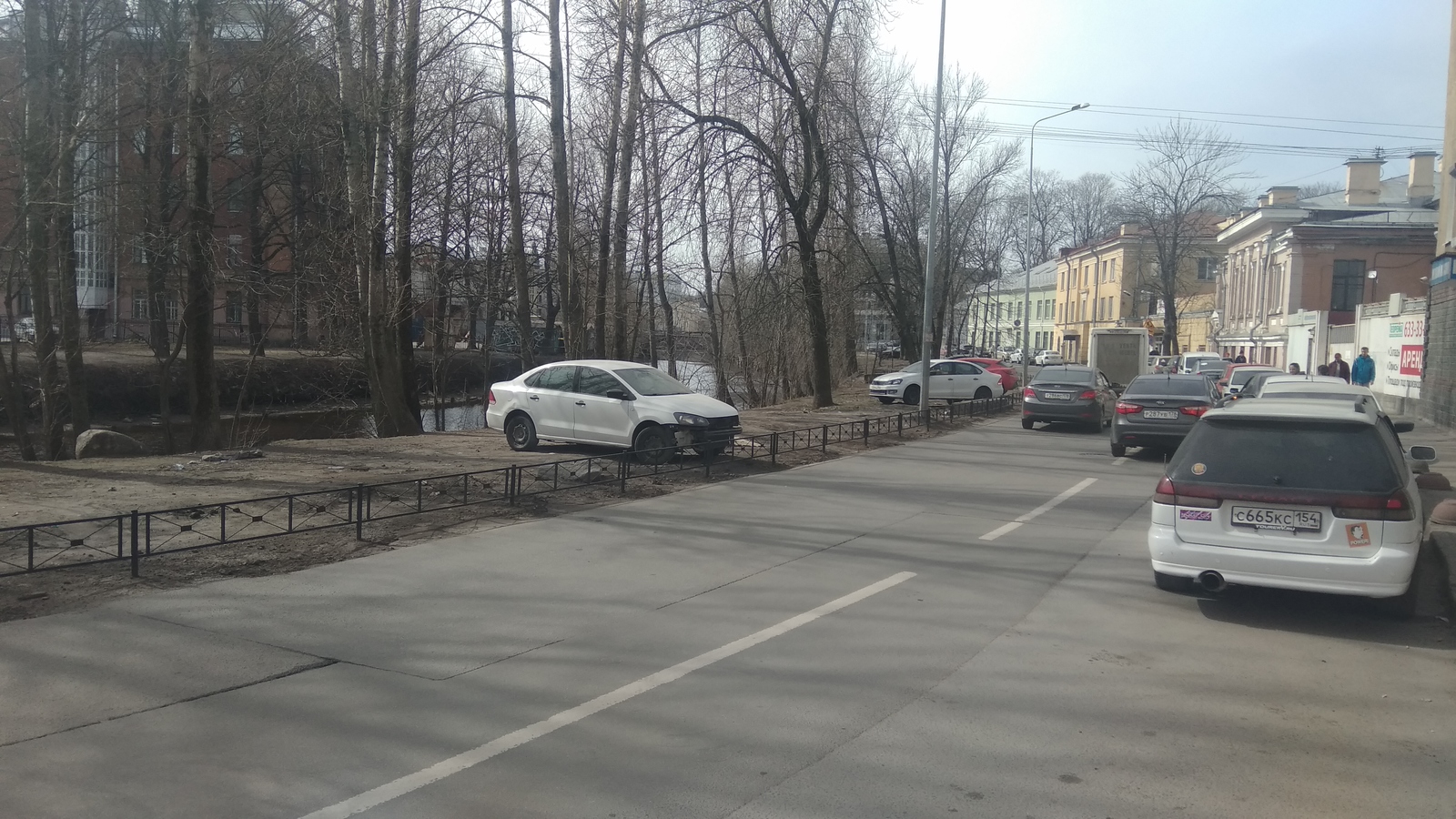 lawn prisoners - Lawn, Saint Petersburg, Violation of traffic rules, Longpost, Неправильная парковка