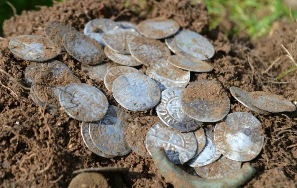 At the festival for treasure hunters, searchers found 557 old coins - Gold, Silver, Search, Treasure, Treasure hunter, Metal detector, Find, Longpost, Treasure hunt