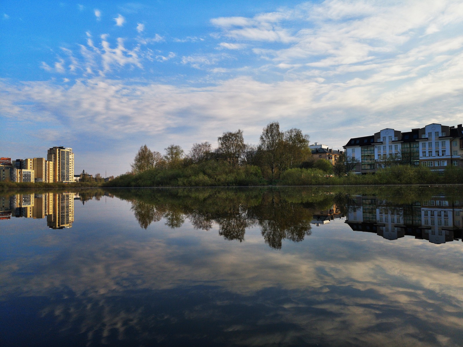 Доброе утро - Моё, Утро, Прогулка по городу, Небо, Берег, Вода