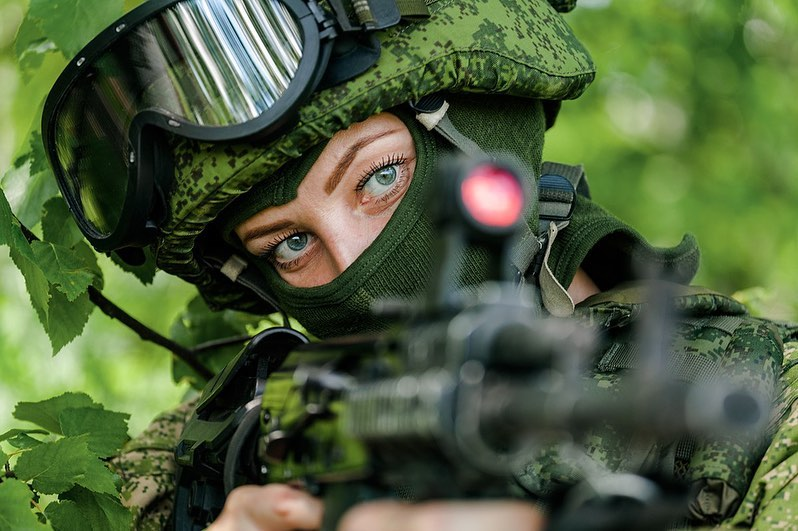 В Западном военном округе создана первая женская сборная команда по практической стрельбе. - ВС РФ, Практическая стрельба, Оружие, Видео, Армия России, Длиннопост, Женщина, Вооруженные силы, Стрельба, Армия