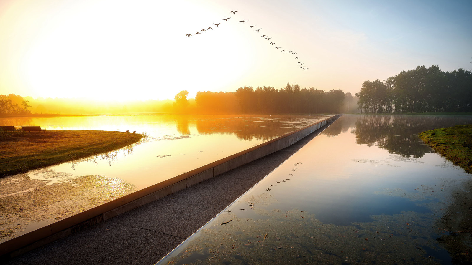 Cutting through the surface - Bike path, Lake, Limburg, Belgium, Video, Longpost