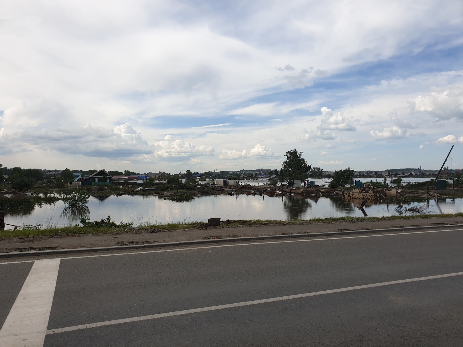 The consequences of the flood in Tulun through the eyes of a passing tourist - My, Flood, Tulun, Destruction, Road, Longpost