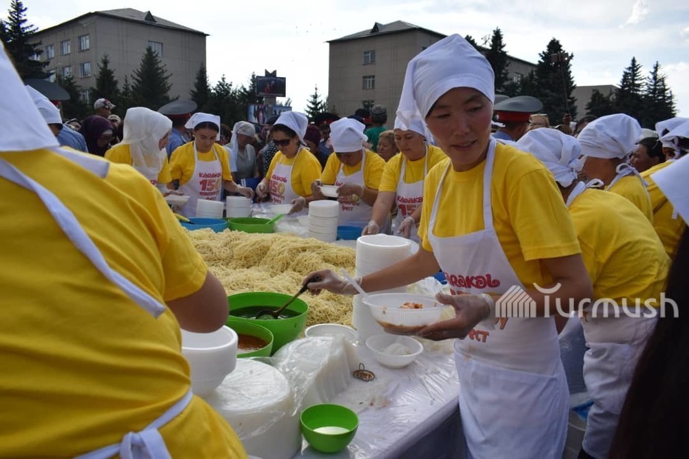 In the city of Karakol (Kyrgyzstan) prepared 1.5 tons of ashlyan-fu - Kyrgyzstan, Karakol, Ashlian-Fu, Longpost