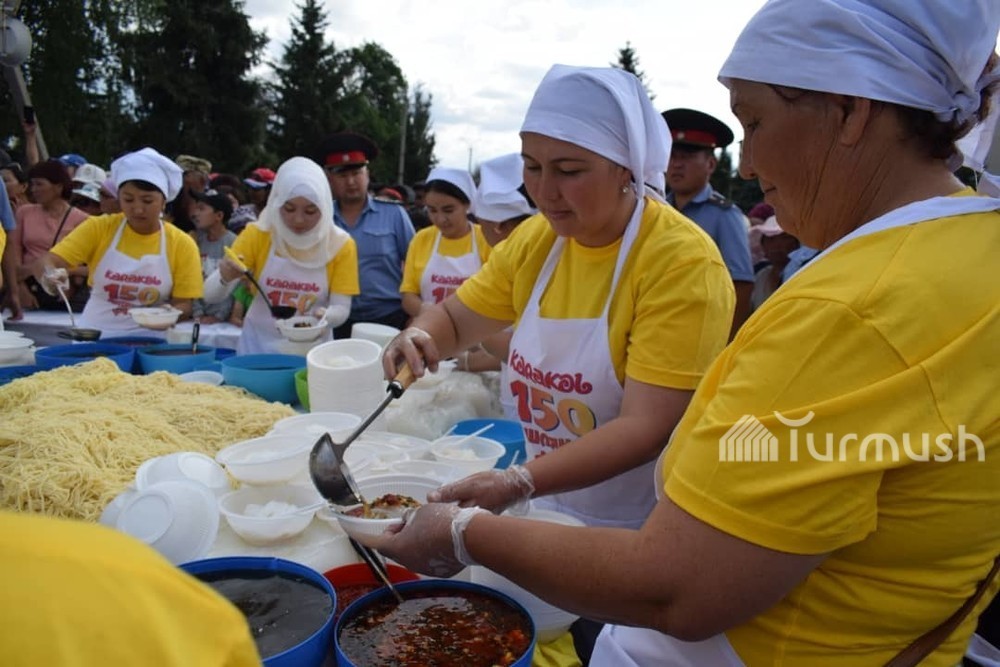 In the city of Karakol (Kyrgyzstan) prepared 1.5 tons of ashlyan-fu - Kyrgyzstan, Karakol, Ashlian-Fu, Longpost