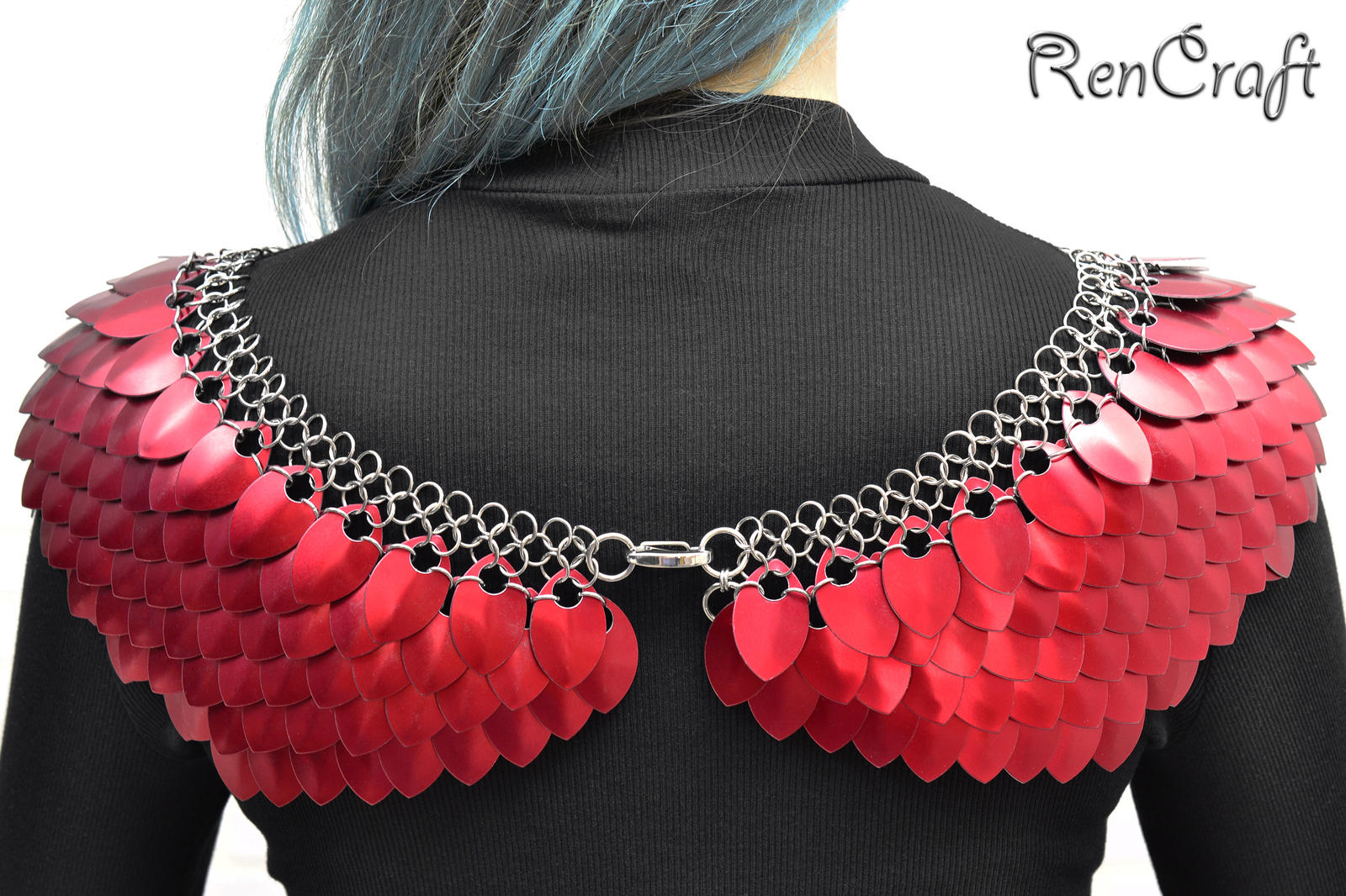 Bright scaly collar - My, Needlework without process, Longpost, Chain mail jewelry, Decoration, Armor, Shoulders, Scales